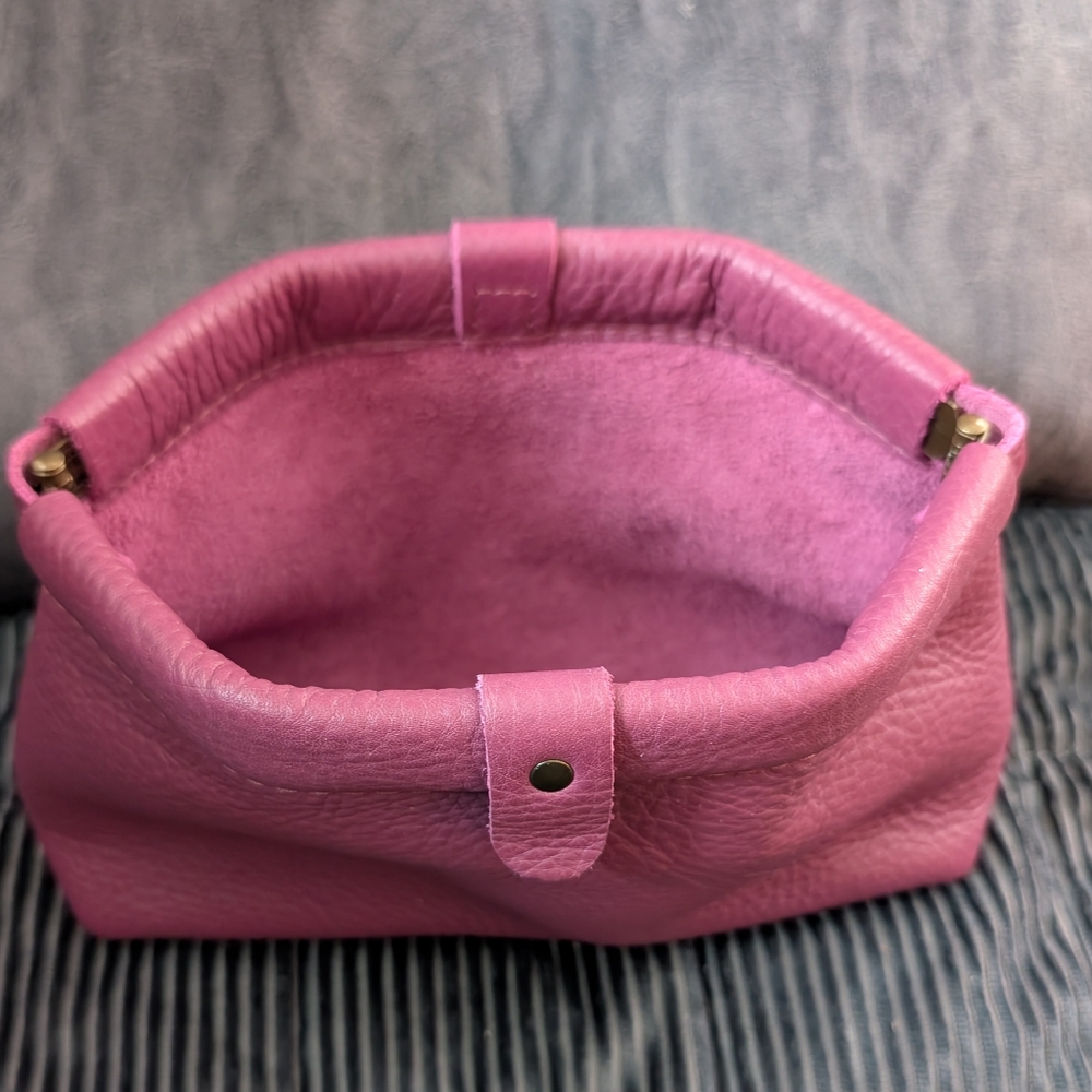 Portland Leather Iris Famed Framed Pouch - Picture 2 of 7